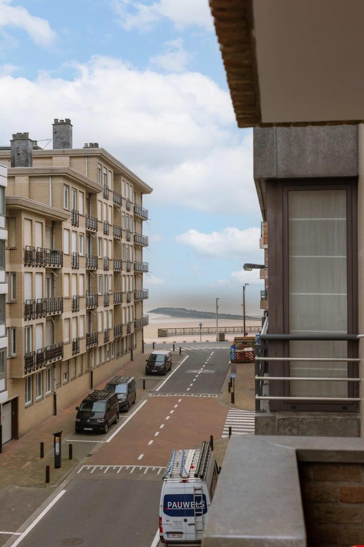 Huswell - Authentic Apartment With Terraces And Parking 克诺克－海斯特 外观 照片